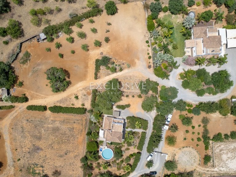 Villa for Sale in Tavira, Algarve 1