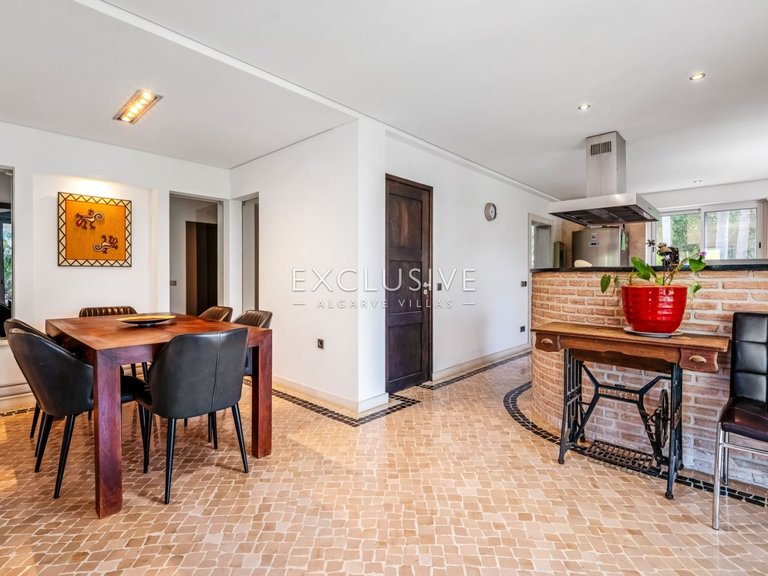 Villa for Sale in Tavira, Algarve 21