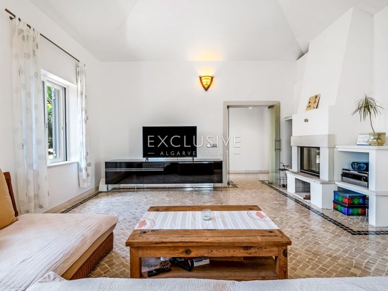 Villa for Sale in Tavira, Algarve 6