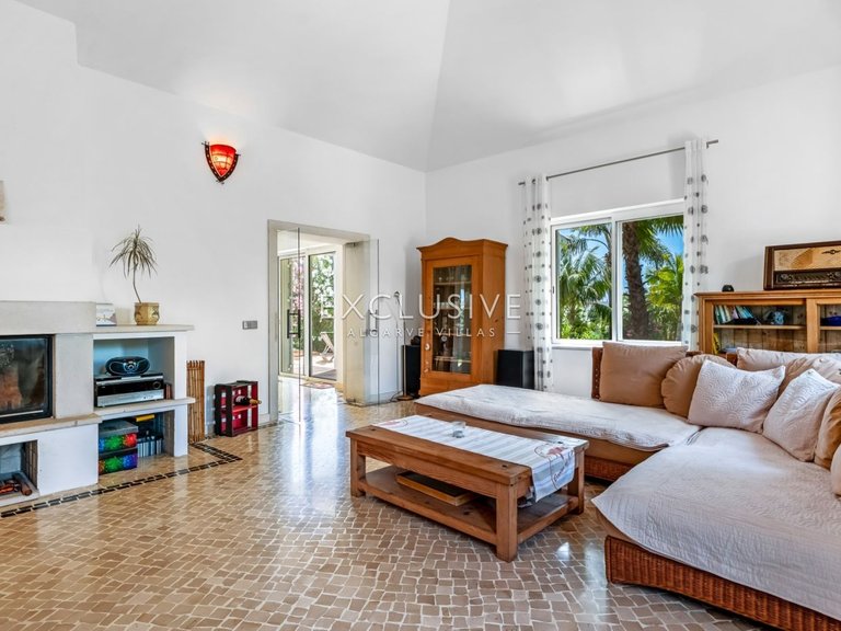 Villa for Sale in Tavira, Algarve 9