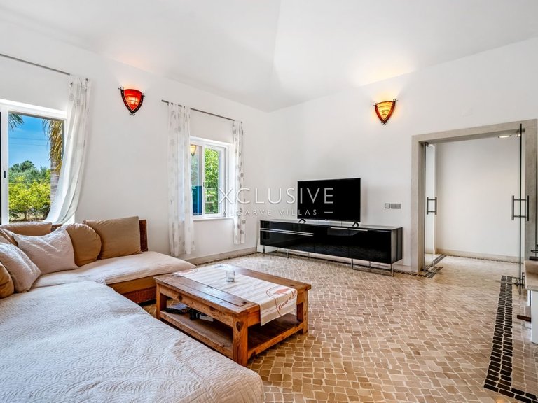 Villa for Sale in Tavira, Algarve 15