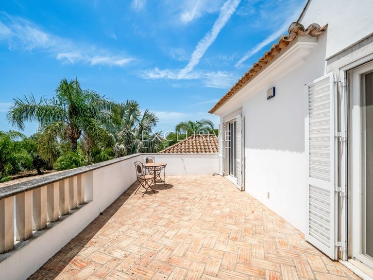 Villa for Sale in Tavira, Algarve 16