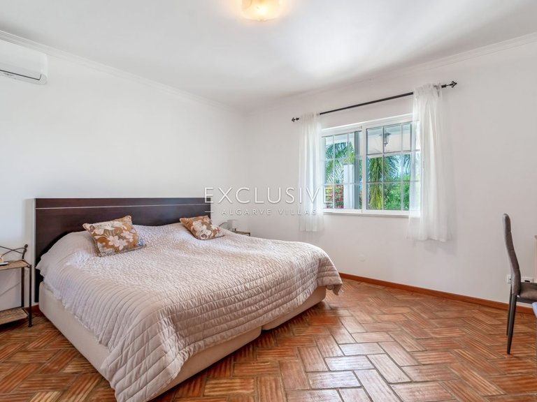 Villa for Sale in Tavira, Algarve 23