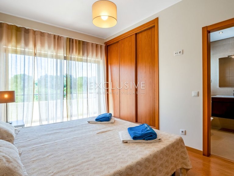 Villa for Sale in ArmaÇÃo De Pera, Algarve 47