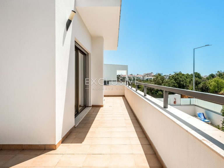 Villa for Sale in ArmaÇÃo De Pera, Algarve 37