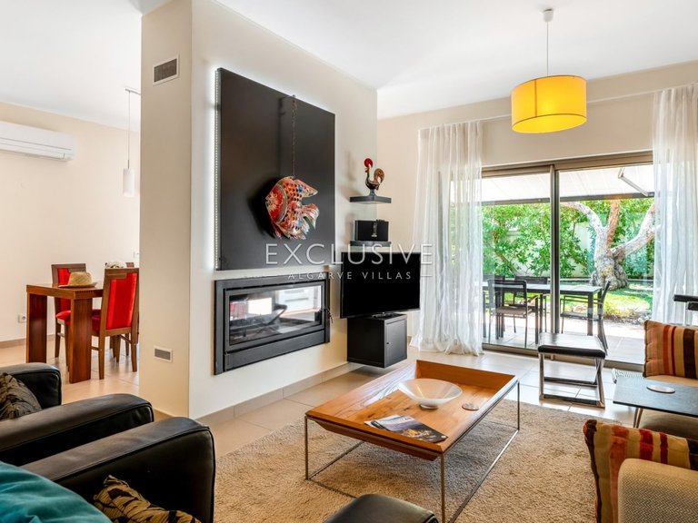 Villa for Sale in ArmaÇÃo De Pera, Algarve 29