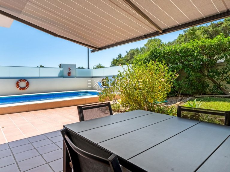 Villa for Sale in ArmaÇÃo De Pera, Algarve 7