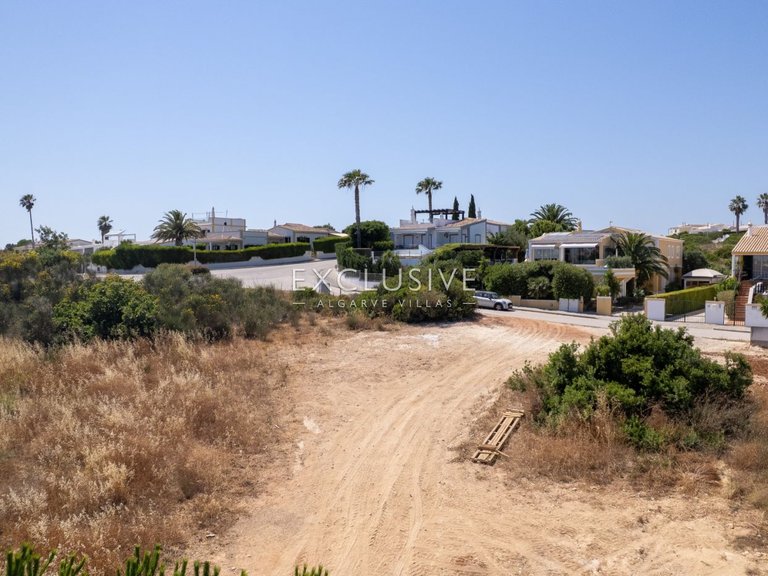 Plot for Sale in Praia Da Luz, Algarve 4
