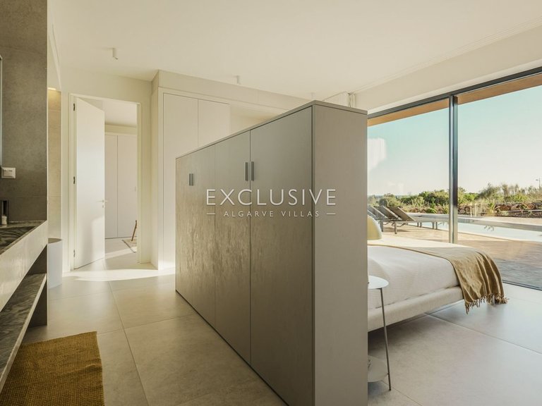 Villa for Sale in Lagos, Algarve 12