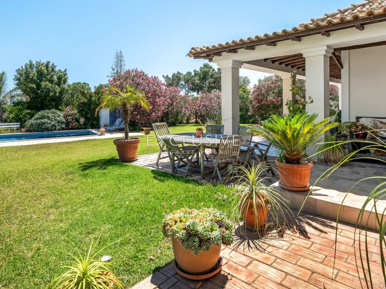 Villa for Sale in Carvoeiro, Algarve 35