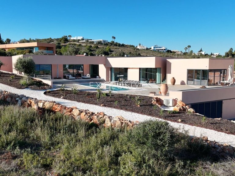 Villa for Sale in Lagos, Algarve 1