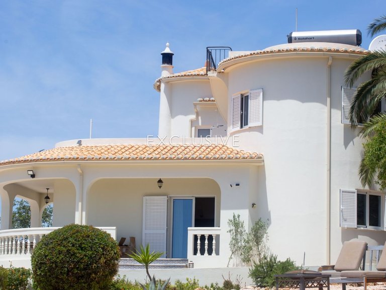 Villa for Sale in Porches, Algarve 20