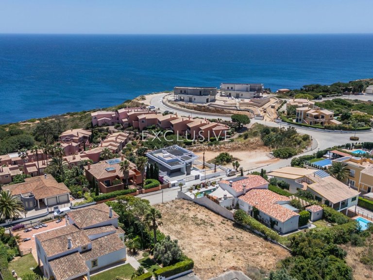 Plot for Sale in Praia Da Luz, Algarve 3