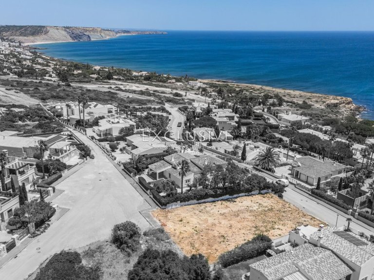 Plot for Sale in Praia Da Luz, Algarve 2
