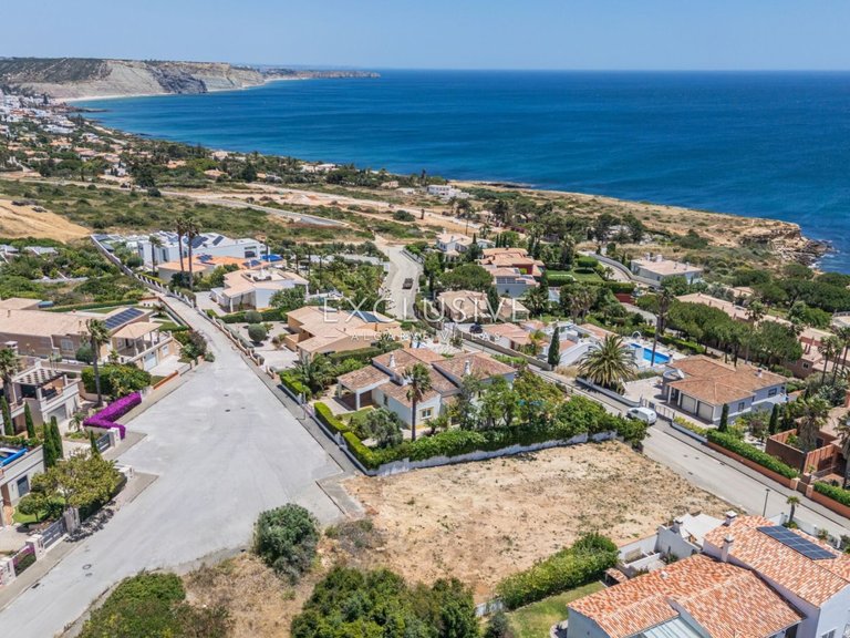 Plot for Sale in Praia Da Luz, Algarve 1
