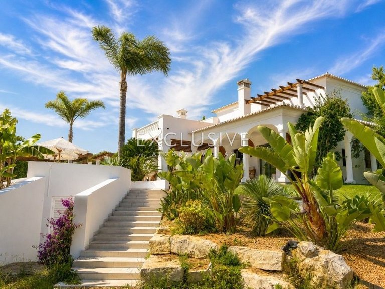 Villa for Sale in Carvoeiro, Algarve 41