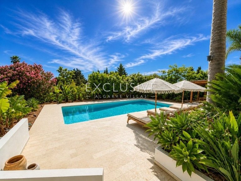 Villa for Sale in Carvoeiro, Algarve 42