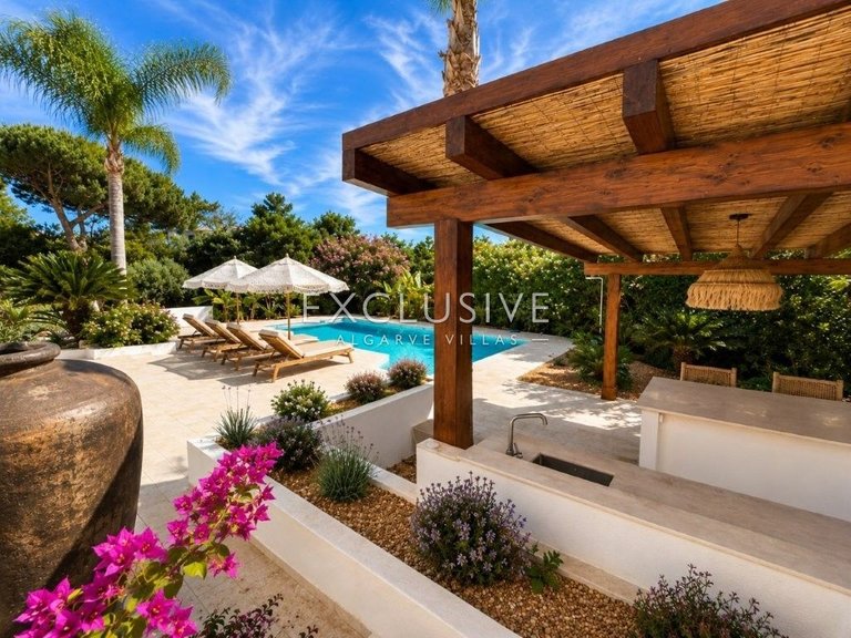 Villa for Sale in Carvoeiro, Algarve 45