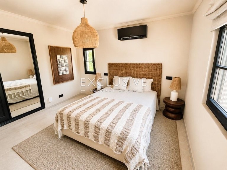 Villa for Sale in Carvoeiro, Algarve 30
