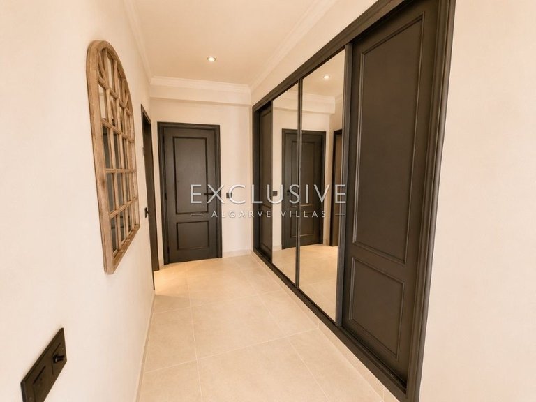 Villa for Sale in Carvoeiro, Algarve 26