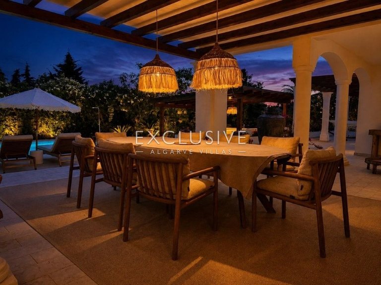 Villa for Sale in Carvoeiro, Algarve 4