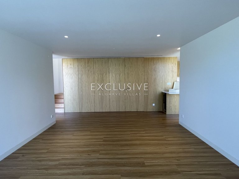 Villa for Sale in Vilamoura, Algarve 20
