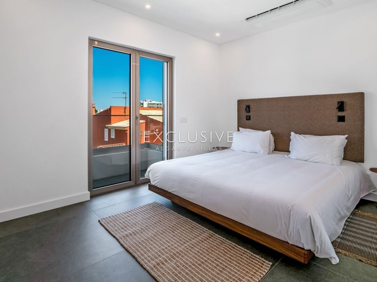 Villa for Sale in Lagos, Algarve 42