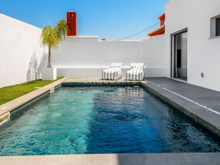 Villa for Sale in Lagos, Algarve 9