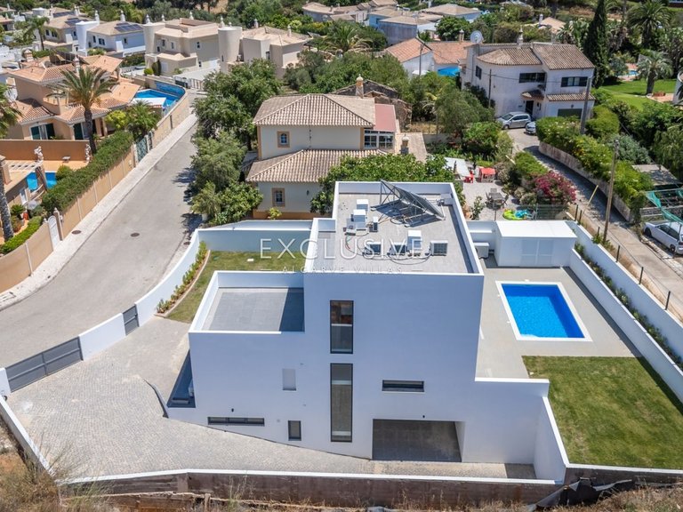 Villa for Sale in Lagos, Algarve 33