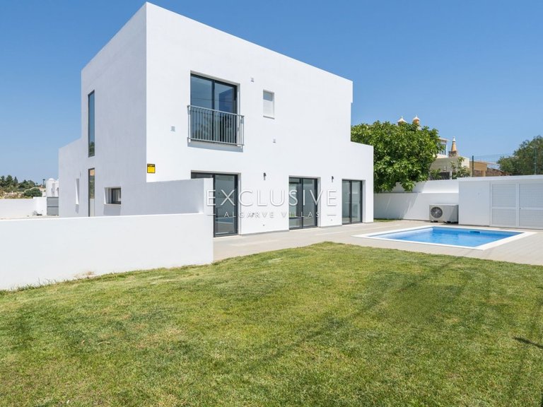 Villa for Sale in Lagos, Algarve 7