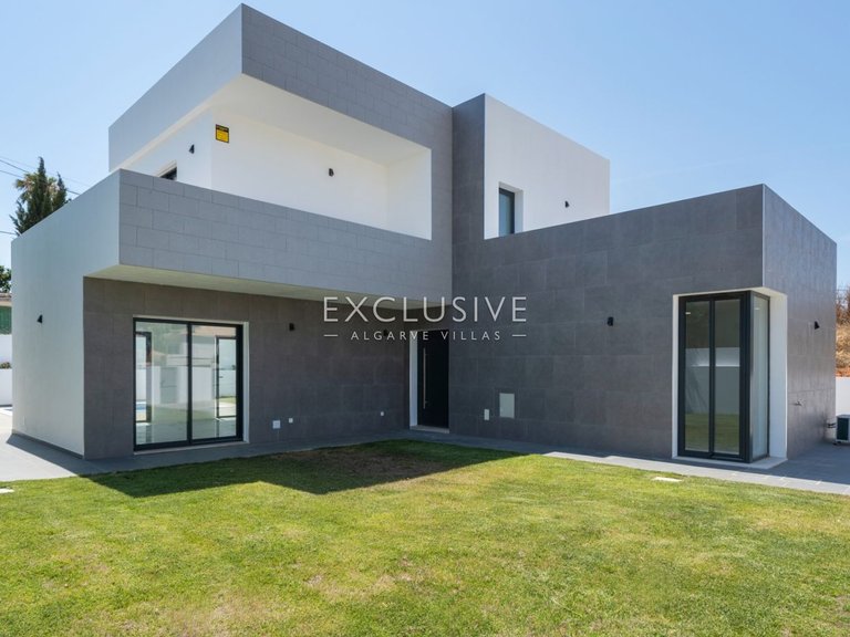 Villa for Sale in Lagos, Algarve 29