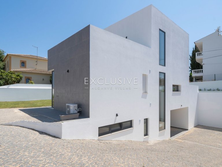 Villa for Sale in Lagos, Algarve 31