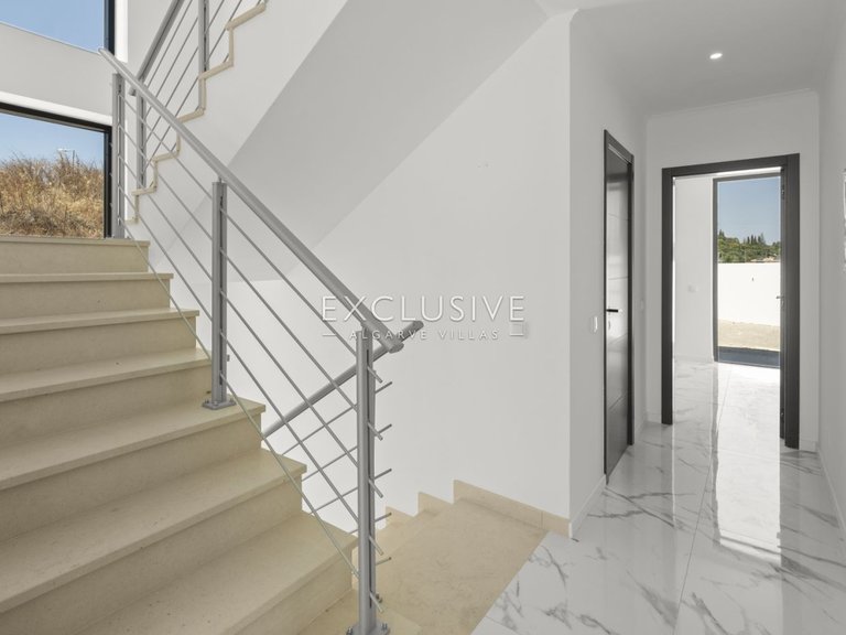 Villa for Sale in Lagos, Algarve 10