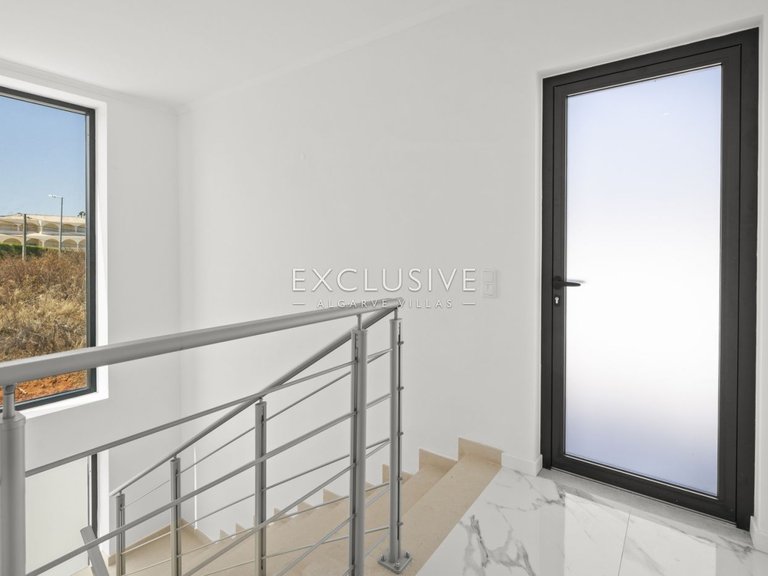 Villa for Sale in Lagos, Algarve 24