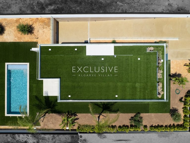 Villa for Sale in ArmaÇÃo De Pera, Algarve 30