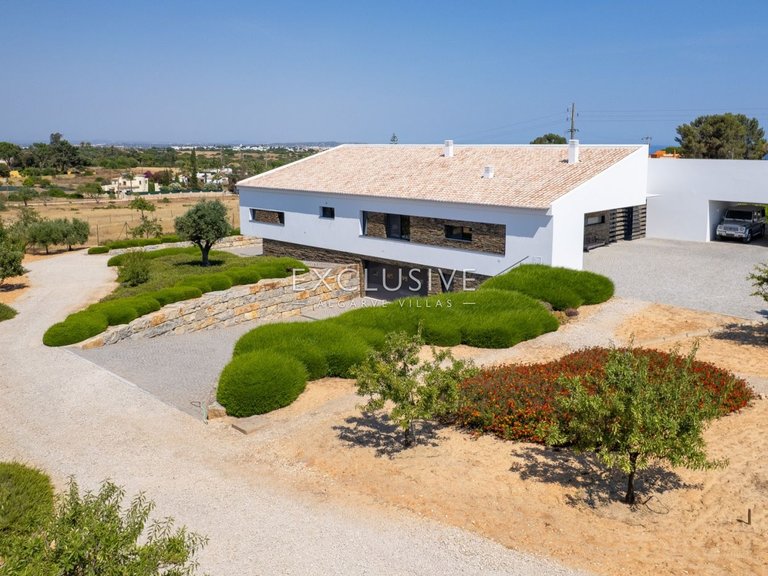 Villa for Sale in Carvoeiro, Algarve 39