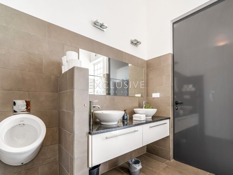 Villa for Sale in Carvoeiro, Algarve 26