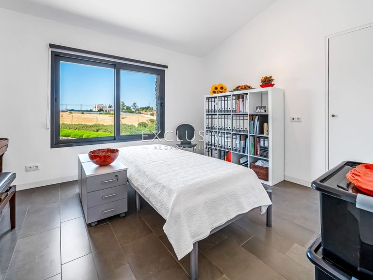 Villa for Sale in Carvoeiro, Algarve 27