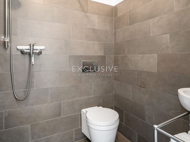 Villa for Sale in Carvoeiro, Algarve 22