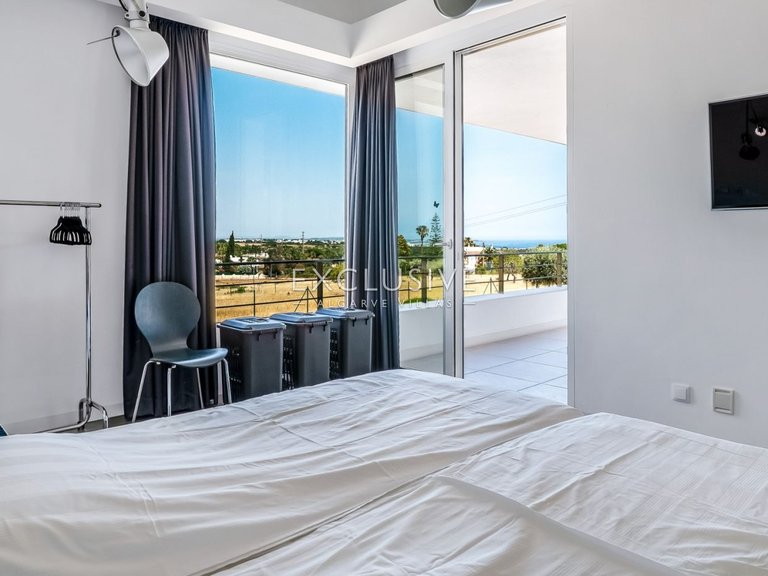 Villa for Sale in Carvoeiro, Algarve 20