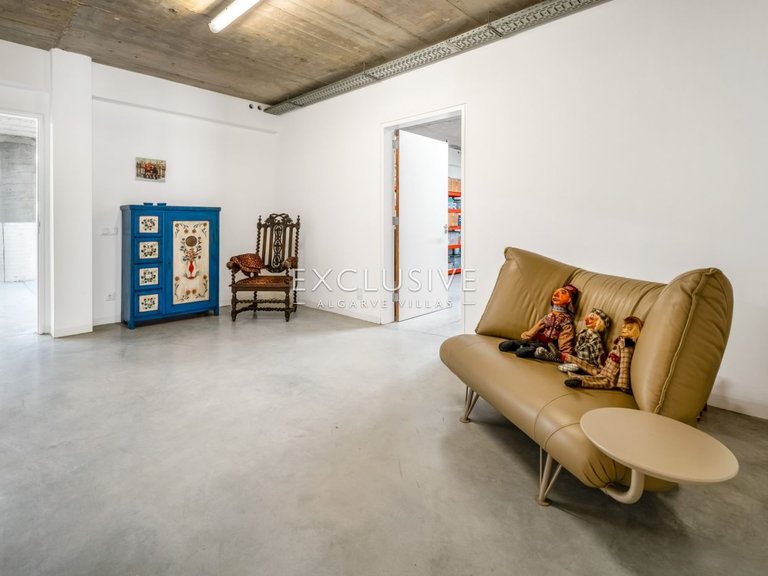 Villa for Sale in Carvoeiro, Algarve 28