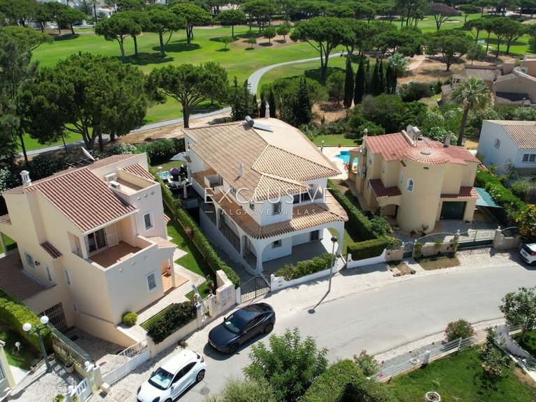 Villa for Sale in Vilamoura, Algarve 20