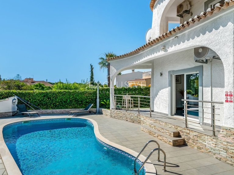 Villa for Sale in Vilamoura, Algarve 17