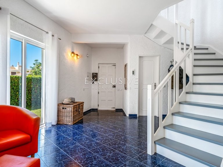 Villa for Sale in Vilamoura, Algarve 8