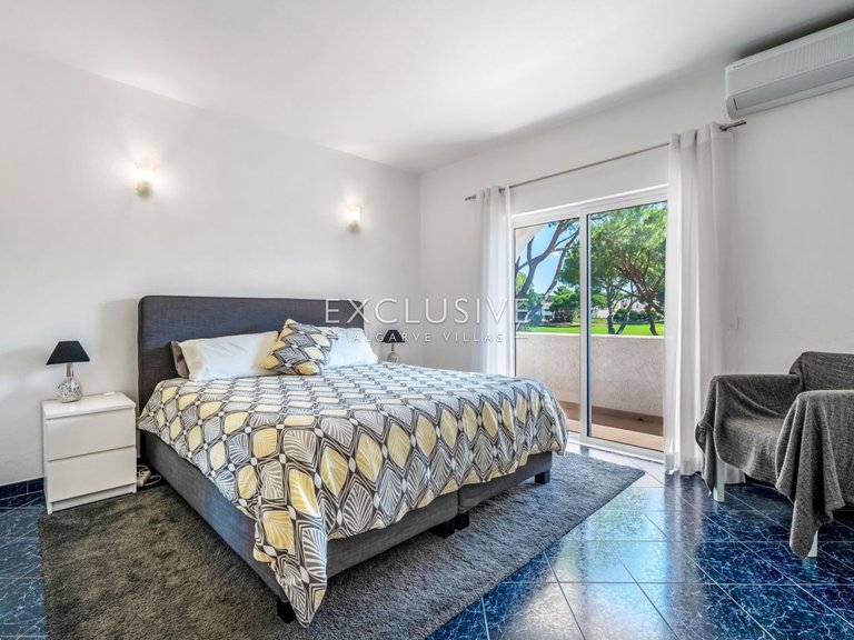 Villa for Sale in Vilamoura, Algarve 28