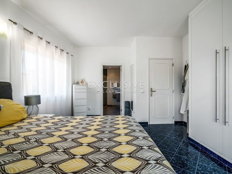 Villa for Sale in Vilamoura, Algarve 31