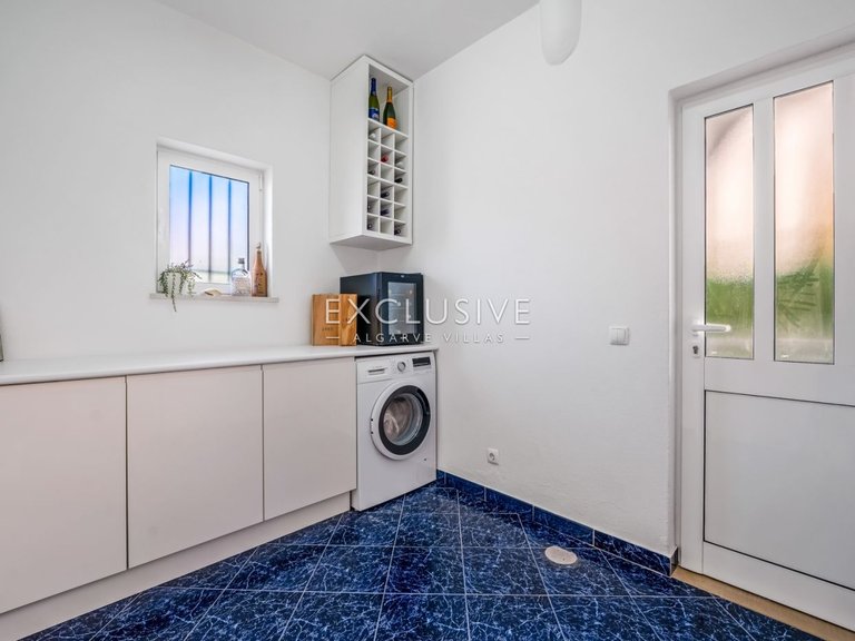 Villa for Sale in Vilamoura, Algarve 40