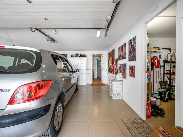 Villa for Sale in PortimÃo, Algarve 45