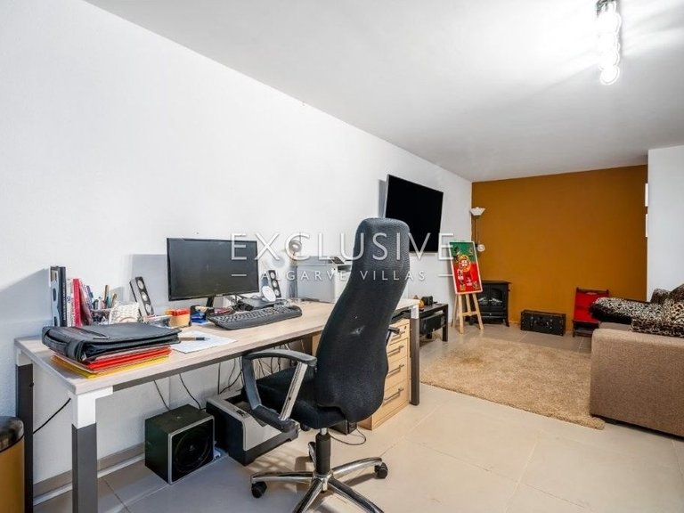 Villa for Sale in PortimÃo, Algarve 42