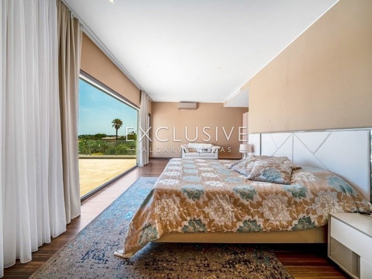 Villa for Sale in PortimÃo, Algarve 23